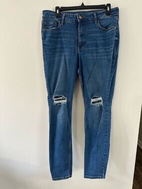 Old Navy Blue Skinny Jeans with Knee Rips